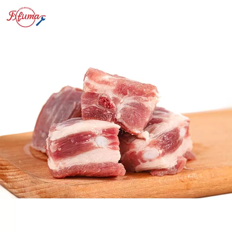 Riblets cutting machine